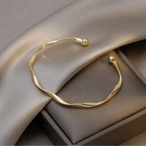 14K Gold Filled Bangle Bracelet